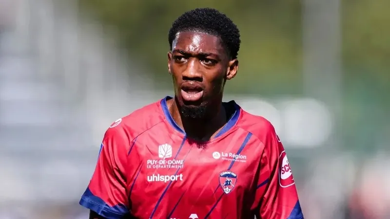 trabzonspor-transferi-durdurdu-yildiz-futbolcu-neredeyse-imzadan-dondu-iste-nedenleri-1720534822388.jpeg Trabzonspor transferi durdurdu! Yıldız futbolcu neredeyse imzadan döndü... İşte nedenleri-5