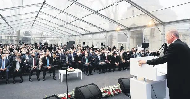 Başkan Recep Tayyip Erdoğan, 2. Yeditepe Bienali açılışında, dünyaya önemli mesajlar gönderdi