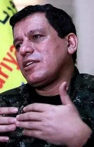 Türkiye vuruyor ABD terör örgütü PKK/YPG'ye kalkan olmaya devam ediyor! Teröristlerle aynı üste kol kola tatbikat yaptılar