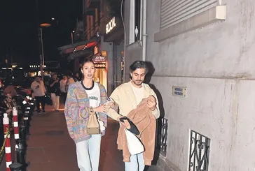 Şevval Şahin sevgilisi Burak Ateş Bebek'te objektiflere yansıdı!