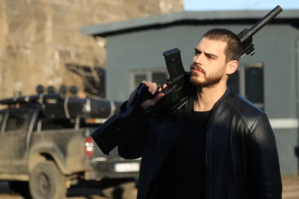 yalniz-kurt-ugur-mumcu-dosyasini-aciyor-yalniz-kurt-11-bolum-fragmani-yayinlandi-oldurulmekten-gercekten-korkm-1648849726448.jpg Yalnız Kurt Uğur Mumcu dosyasını açıyor! Yalnız Kurt 11. bölüm fragmanı yayınlandı: “Öldürülmekten gerçekten korkmuyor musunuz”-5