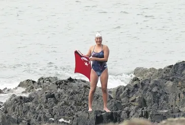 Aysu Türkoğlu adını yine tarihe yazdırdı! Kuzey Kanalı’nı geçen ilk Türk kadın sporcu oldu..