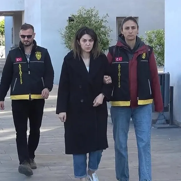 Adliyede dolaşırken yakalandı