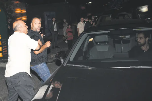 Wesley Sneijder İstanbul gecelerini birbirine kattı