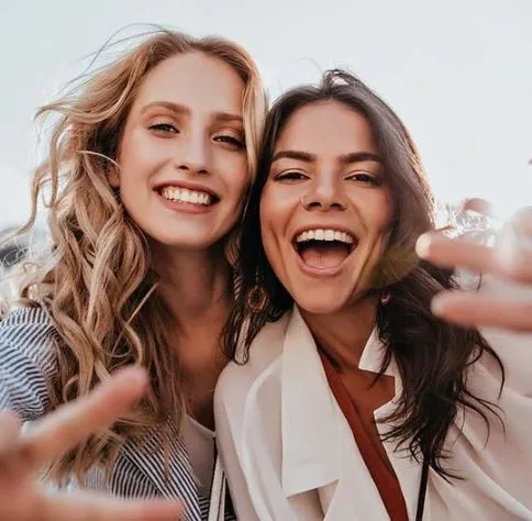 Herkesin gizlice hayranlık duyduğu bir kişiliğe sahip olduğunuzu gösteren 10 işaret-6