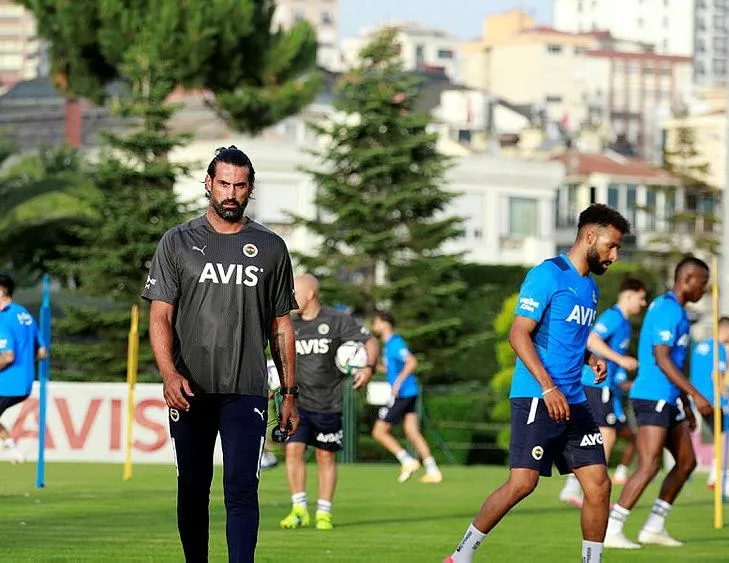 Takım burada hoca nerede?