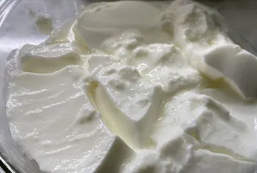 Yoğurt cildi yeniler