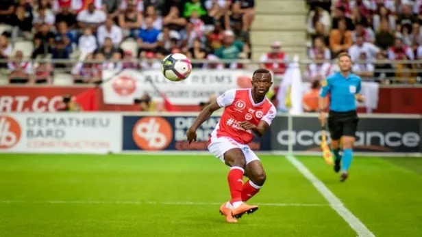 sol-bek-takviyesi-yapmaya-karar-veren-yonetimin-rotasi-fransa-fenerin-gozu-konanda-1642884397251.jpeg Sol bek takviyesi yapmaya karar veren yönetimin rotası Fransa! Fener’in gözü Konan'da-3