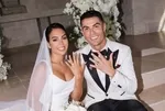 Cristiano Ronaldo ve Georgina Rodriguez evlendi! Oturma odasındaki nikahta ağladı