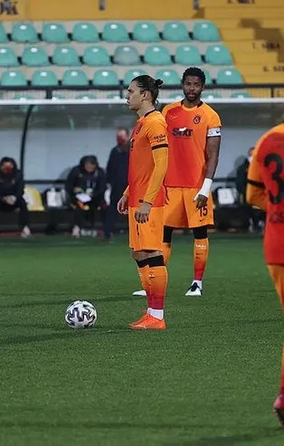 Galatasaray, Fatih Karagümrük'e mağlup oldu! (MS: Fatih Karagümrük 2-1 Galatasaray)