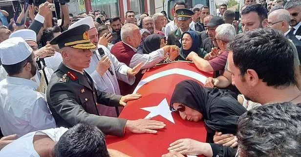 Türkiye şehitlerine ağlıyor! 85 milyonun yüreğinde kor... Kimi asker selamı verdi, kimi üniforma giydi, 6 aylık bebekten babasına en acı veda