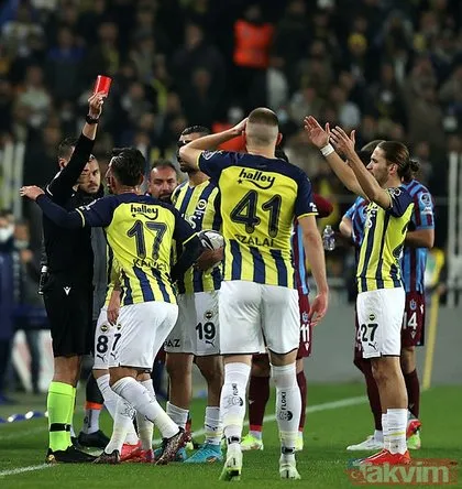 İrfan Can Kahveci’nin gördüğü kırmızı kart doğru mu? Erman Toroğlu, Fenerbahçe - Trabzonspor derbisini yorumladı