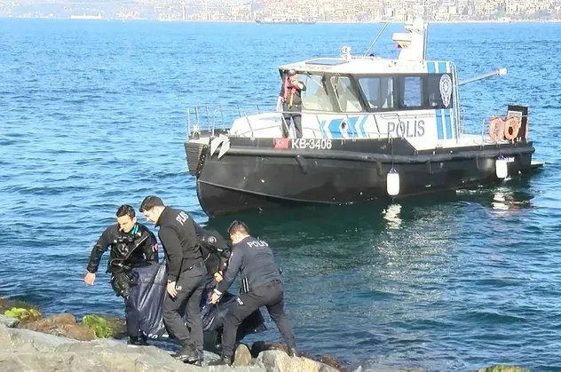 Son dakika: İstanbul Fatih'te denizde erkek cesedi bulundu