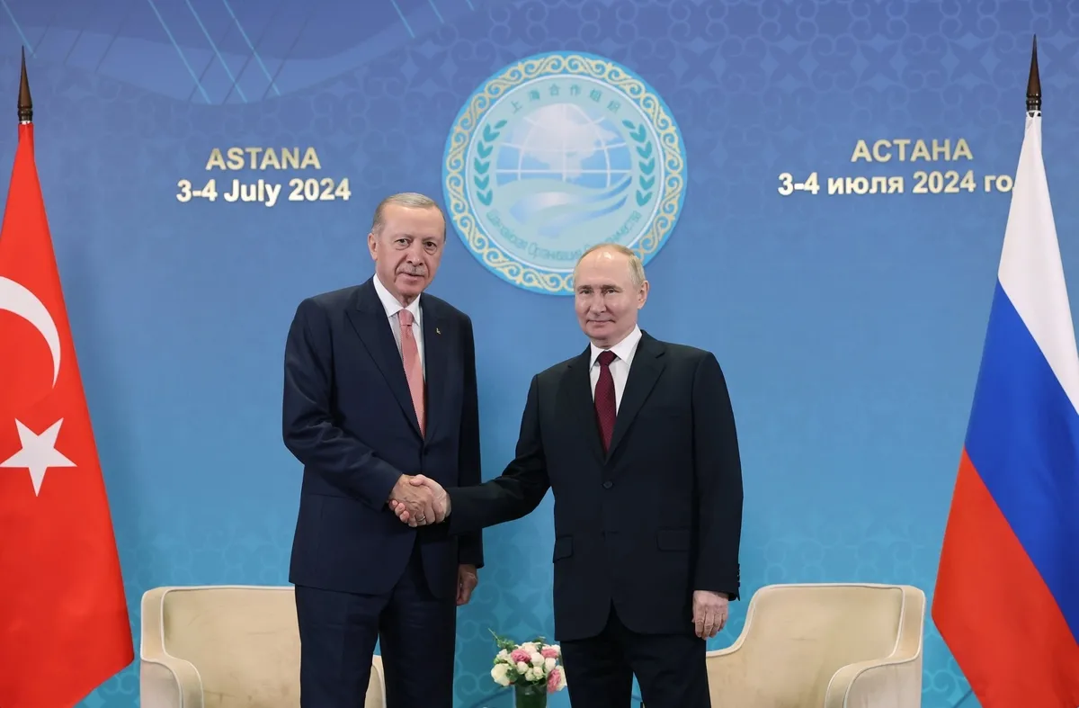 rusyadan-baskan-erdogan-putin-vurgusu-siyasi-diyalogun-anahtari-liderler-temasi-1781458480957.jpeg Rusya'dan Başkan Erdoğan-Putin vurgusu: Kilit rol oynuyor | Ankara ve Moskova hattında 8 telefon trafiği-5