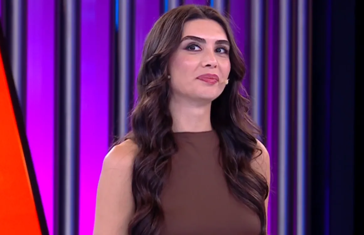 1786482834075.png Risk almak istemeyen yarışmacı 6. turda gelen teklifi kabul etti: Eda kazandığı ödülle annesine dünyayı gezdirecek-2