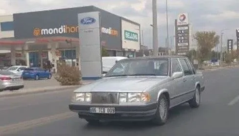 mhp-genel-baskani-devlet-bahceli-klasik-otomobiliyle-ankarayi-gezdi-1686173277621.jpeg MHP sosyal medya hesabından paylaştı: "Bu bana yeter"-3