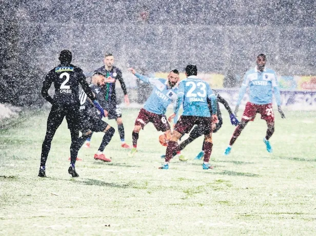 caykur-rizespor-maci-ardindan-trabzonspor-teknik-direktoru-abdullah-avci-onemli-aciklamalarda-bulundu-1647644542518.jpeg Çaykur Rizespor maçı ardından Trabzonspor teknik direktörü Abdullah Avcı önemli açıklamalarda bulundu-2