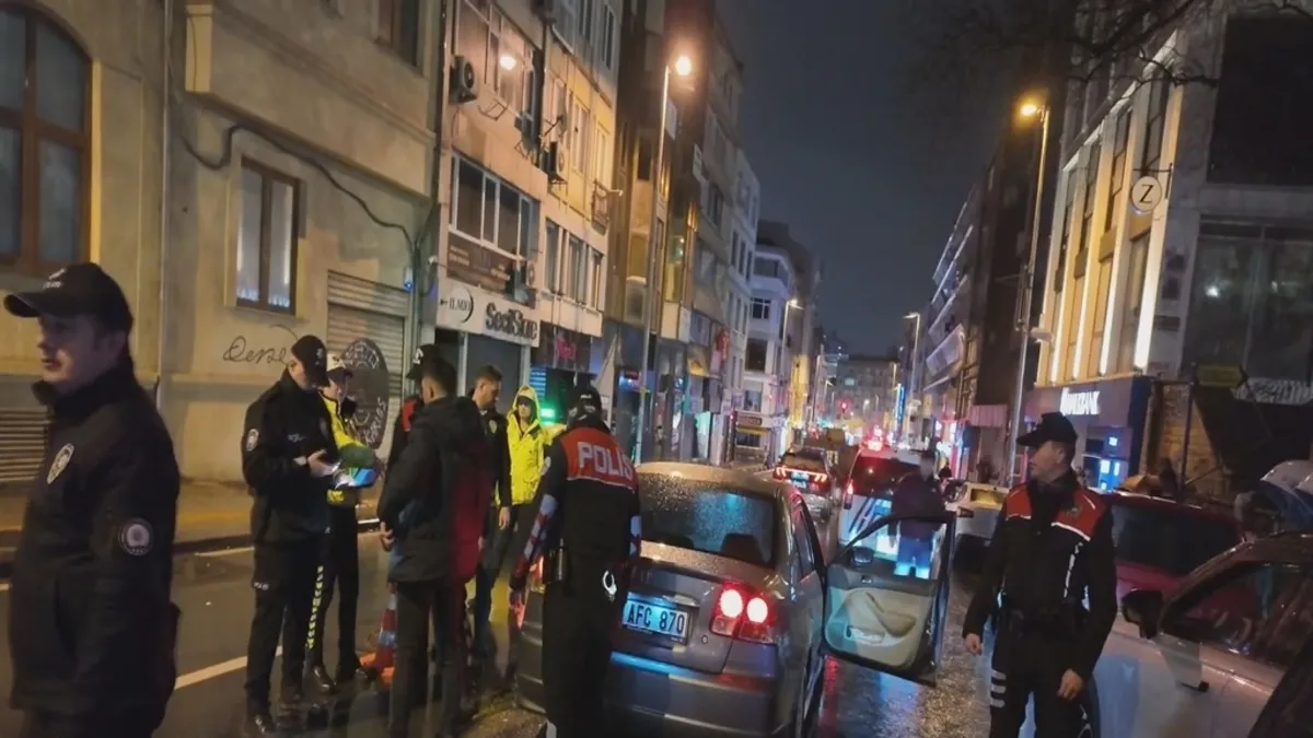 İstanbul’da dev "Huzur Operasyonu": 232 gözaltı, 1.2 milyon TL trafik cezası