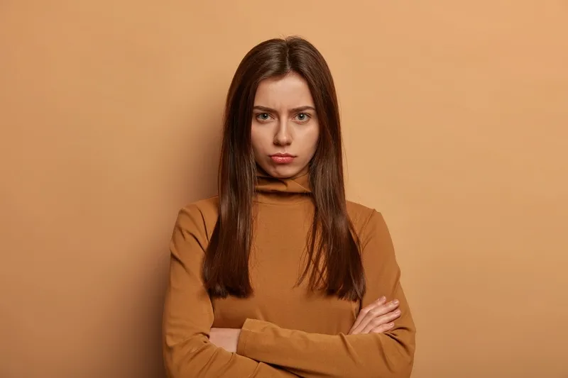 terapistlere-gore-her-zaman-mutsuz-olan-insanlarin-7-gunluk-aliskanligi-1726551206620.jpg Terapistlere göre her zaman mutsuz olan insanların 7 günlük alışkanlığı!-7