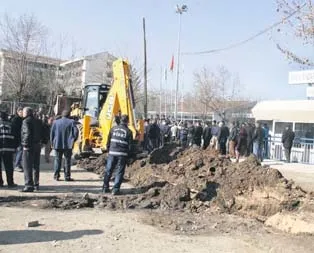 Elektrik- su kavgası büyüyor