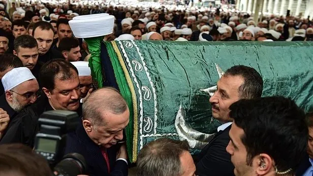 İsmailağa Cemaati lideri Hasan Kılıça Hakka uğurlandı! Başkan Erdoğan cenaze namazına katıldı | Cemaatin yine lideri Fikri Doğan