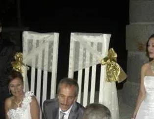 Anne-kız aynı gece evlendi