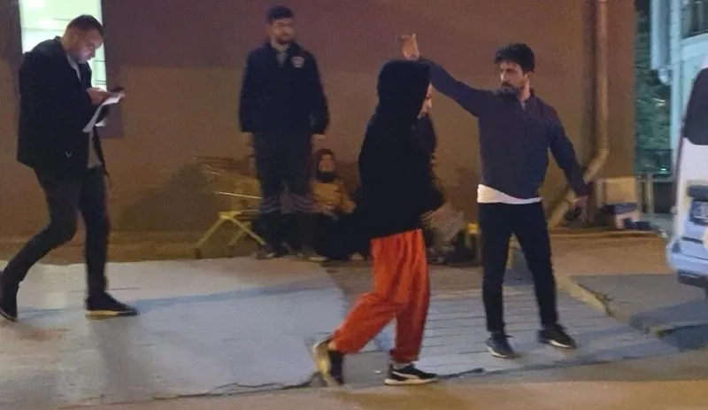 erkek-meselesi-kanli-bitti-inegolde-ask-husumeti-2-yarali-1775514372109.jpeg Erkek meselesi kanlı bitti: İnegöl'de aşk husumeti | 2 yaralı-5