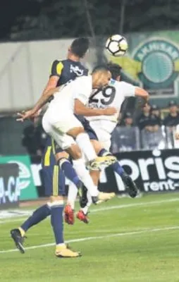 Martin Skrtel tek idmanla maça çıktı