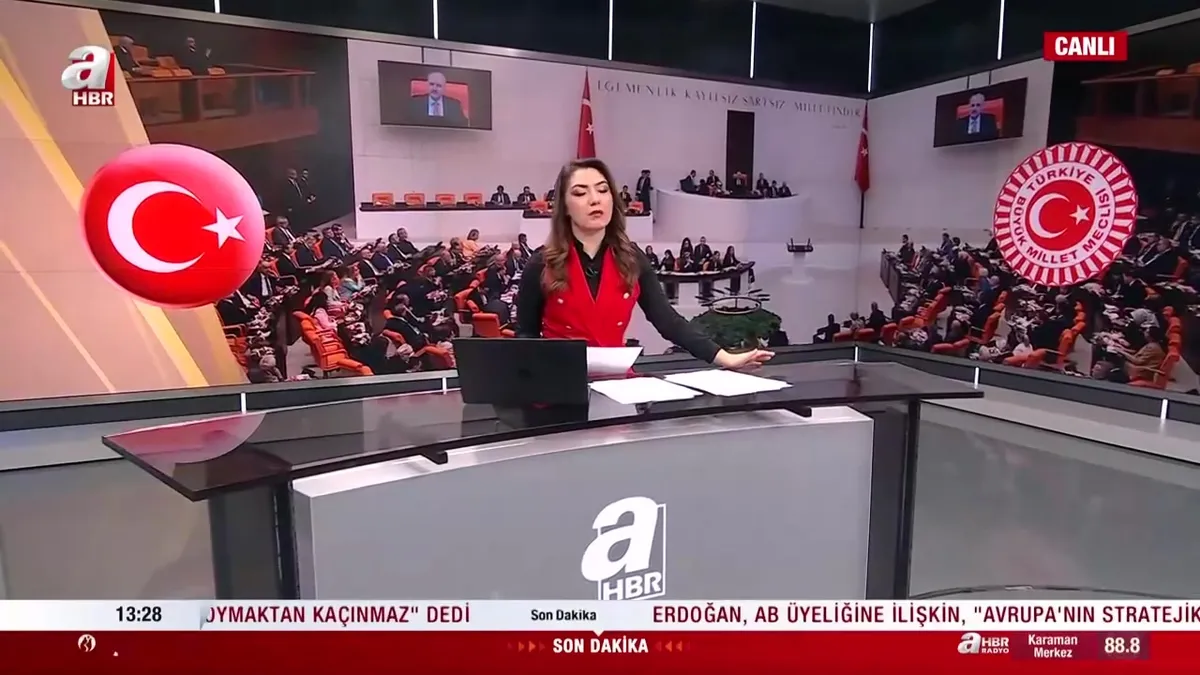 Meclis’te bütçe görüşmeleri kavgaya dönüştü