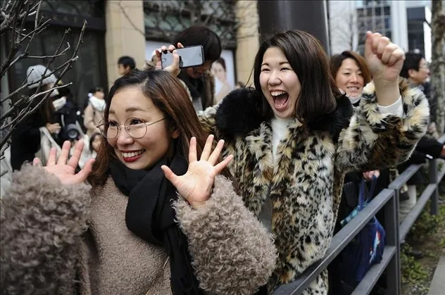 Japonya'da reşit olma yaşı 18'e indirildi