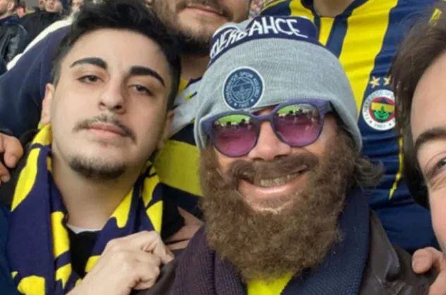Fenerbahçe'nin eski yıldızı Diego Lugano, Galatasaray derbisini böyle izledi!