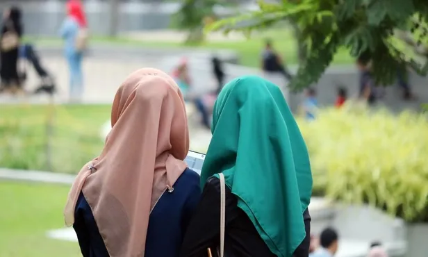 avrupanin-sozde-adalet-divani-islamofobik-karar-sirketler-basortusunu-yasaklayabilir-1665680984938.jpeg Avrupa'nın sözde 'Adalet' divanı! İslamofobik karar: "Şirketler başörtüsünü yasaklayabilir"-3