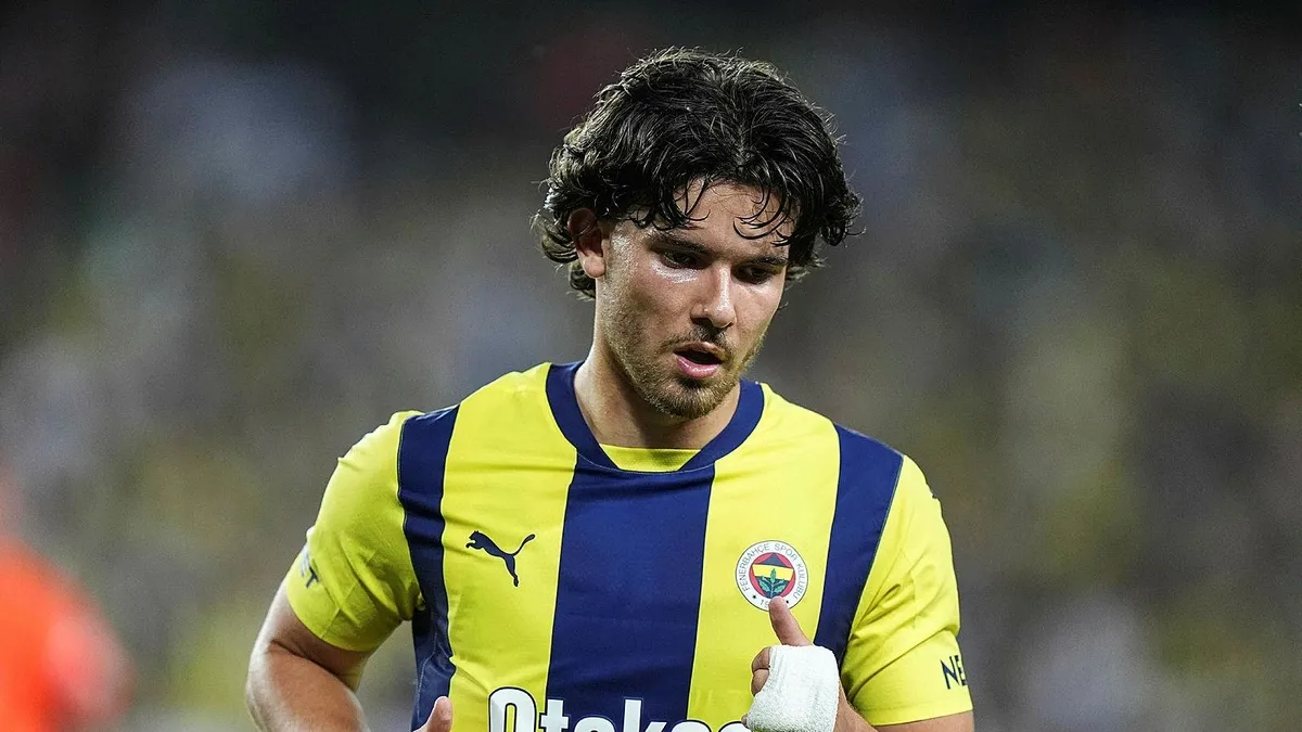 Brighton Ferdi Kadıoğlu'yu ikna etti!