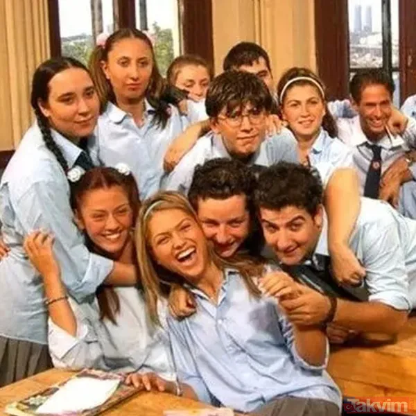 Kerem Kupacı, Perran Kutman, Paşhan Yılmazel, Tarık Papuççuoğlu, Ümit Erdim, Çisil Oral, Serhan Arslan, Gibi İsimler Yer Aldığı Dizide Barbie Gamze Ve Törpü...