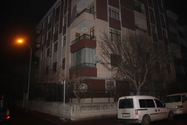 Konya'da karısını bıçaklayan baba bebeğini rehin aldı!-2