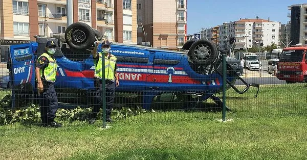 Balikesir Edremit Te Jandarma Minibusu Devrildi 3 Yarali Takvim