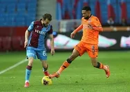 Trabzonspor - Başakşehir maçında taraftarı çıldırtan kararlar!