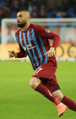 Burak Yılmaz Medipol Başakşehir'le anlaştı!