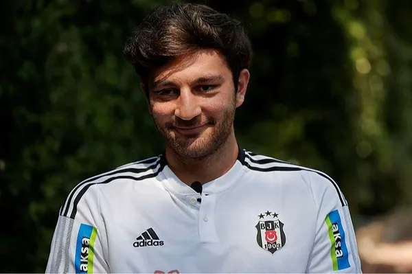besiktasin-yeni-yildizi-emrecan-uzunhan-transfer-surecini-anlatti-1658654503930.jpg