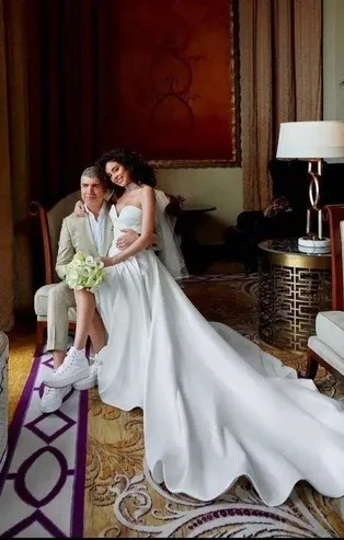 Samar Dadgar ile evlenen Özcan Deniz istenmeyen gelin iddiasına ilk kez yanıt verdi! “Ailevi sorunlarımız...”