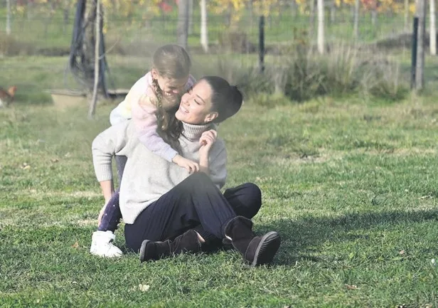 gonca-derin-ugur-akkusun-yegeni-emre-akkus-tarafindan-elimde-senedin-var-diyerek-tehdit-edildigini-iddia-etti-1669069377112.jpeg Gonca Derin, Uğur Akkuş’un yeğeni Emre Akkuş tarafından 'Elimde senedin var” diyerek tehdit edildiğini iddia etti | Saklambaç haberleri-10