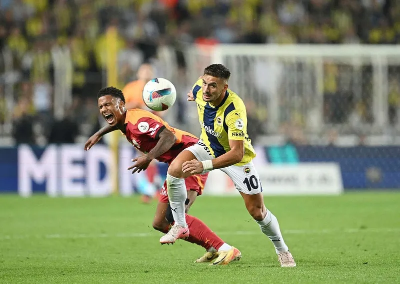 super-ligin-sampiyonunu-duyurdular-fenerbahceye-sok-1727073856815.jpeg