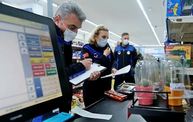 firsatciya-stokcuya-gecit-yok-istanbuldaki-marketlerde-fiyat-denetimi-yapildi-1640357093201.jpeg