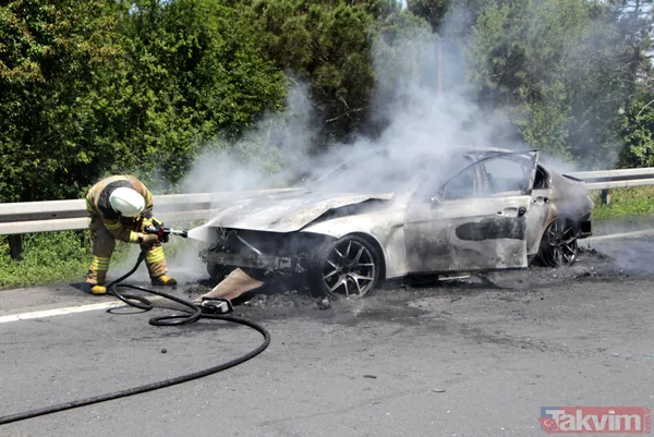 15 Temmuz Şehitler Köprüsü yolunda lüks araç alev alev yandı! Genç kadınlar geriye doğru koştu - 15