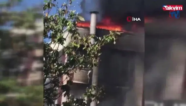 Esenyurt'ta yangın... Alevler tüm binayı sardı