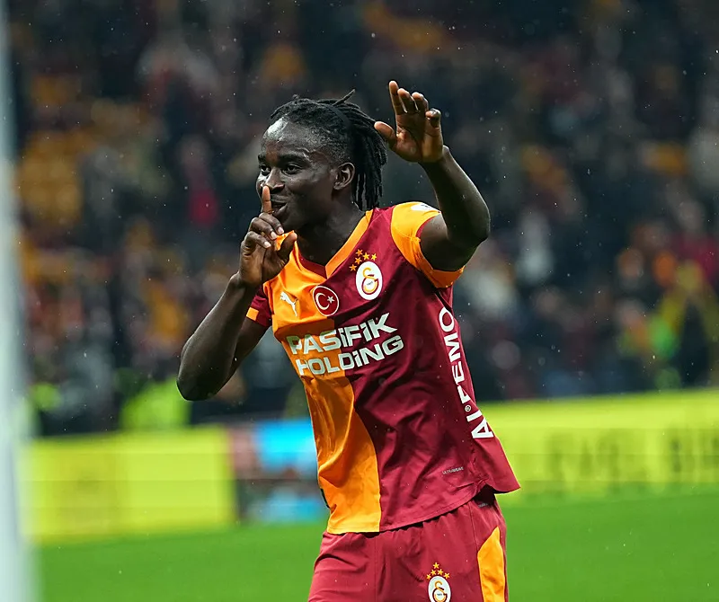 Galatasaray yaz transferine başladı! Efsane ismin oğlu bekleniyor - 4