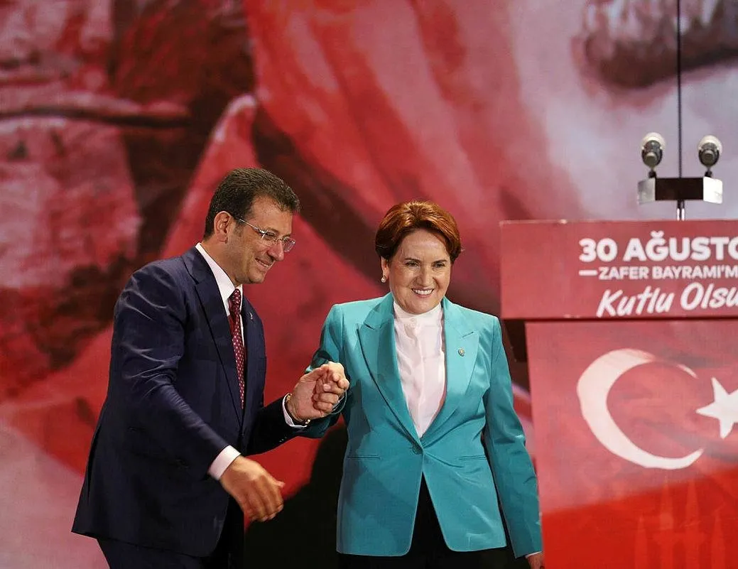 Akşener tarafını seçti mi?