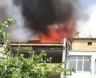 Beşiktaş'ta yangın paniği! İtfaiye eri dumandan etkilendi-2