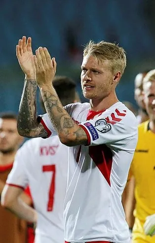 Fenerbahçe'den Simon Kjaer’e açık kapı