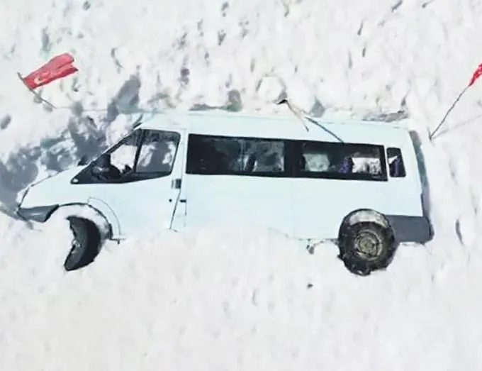’Car’dan kurtuldu